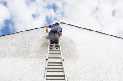 Peinture extérieure à Lüe — façades et ravalement